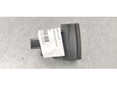 Recambio de freno de mano electrico para peugeot 5008 2.0 hdi referencia OEM IAM 9666405677  