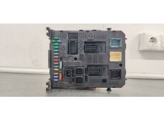 CAJA RELES / FUSIBLES 281197595 
