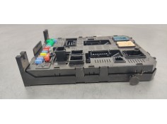 Recambio de caja reles / fusibles para peugeot 5008 2.0 hdi referencia OEM IAM 281197595  