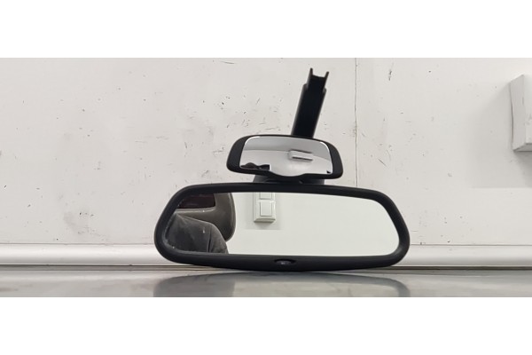 Recambio de espejo para peugeot 5008 2.0 hdi referencia OEM IAM E8025207  