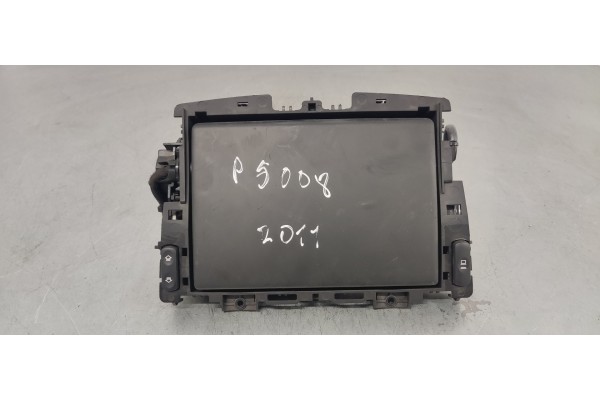 Recambio de pantalla multifuncion para peugeot 5008 2.0 hdi referencia OEM IAM 96735367ZD  