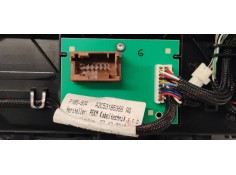 Recambio de pantalla multifuncion para peugeot 5008 2.0 hdi referencia OEM IAM 96735367ZD  