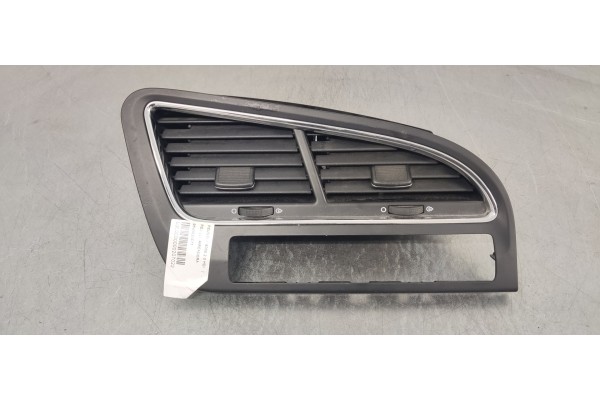 Recambio de rejilla aireadora para peugeot 5008 2.0 hdi referencia OEM IAM 9686528077  