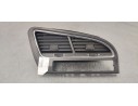 Recambio de rejilla aireadora para peugeot 5008 2.0 hdi referencia OEM IAM 9686528077  