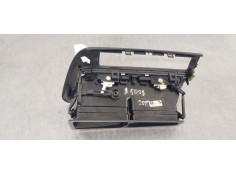 Recambio de rejilla aireadora para peugeot 5008 2.0 hdi referencia OEM IAM 9686528077  