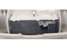 Recambio de luz interior para peugeot 5008 2.0 hdi referencia OEM IAM 9681370177  
