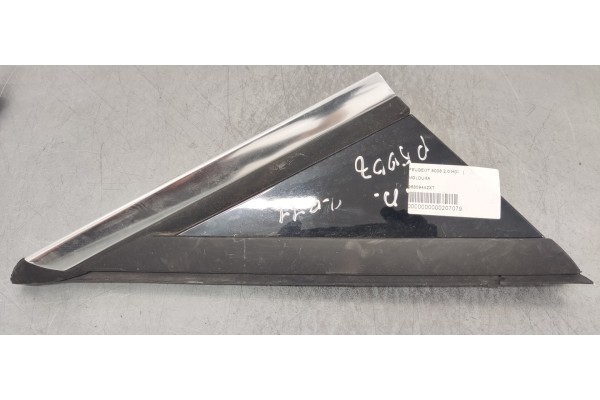 Recambio de moldura para peugeot 5008 2.0 hdi referencia OEM IAM 96859482XT  