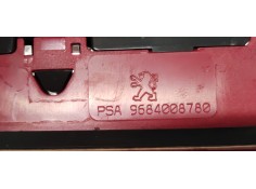 Recambio de luz central de freno para peugeot 5008 2.0 hdi referencia OEM IAM 9684008780  