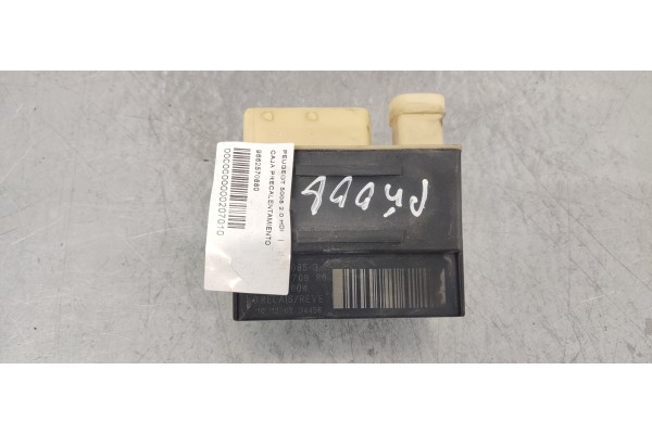 Recambio de caja precalentamiento para peugeot 5008 2.0 hdi referencia OEM IAM 9662570880  