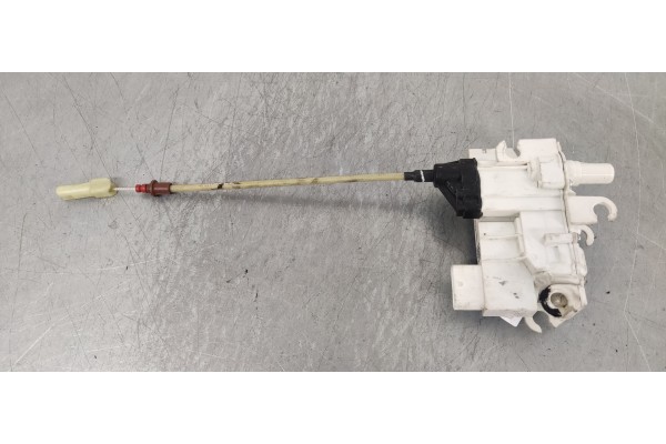 Recambio de motor cierre centralizado trasero derecho para bmw serie 7 (g11/g12) 6a350000 referencia OEM IAM 7386242  