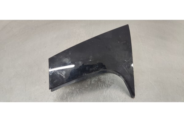 Recambio de moldura para peugeot 5008 2.0 hdi referencia OEM IAM 9672646577  