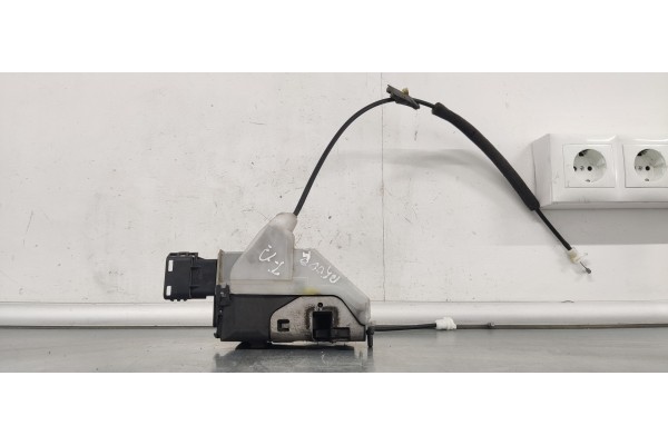 Recambio de cerradura puerta trasera derecha para peugeot 5008 2.0 hdi referencia OEM IAM 732301  