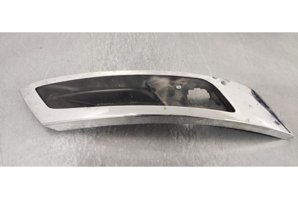 Recambio de rejilla paragolpes derecha para peugeot 5008 2.0 hdi referencia OEM IAM   