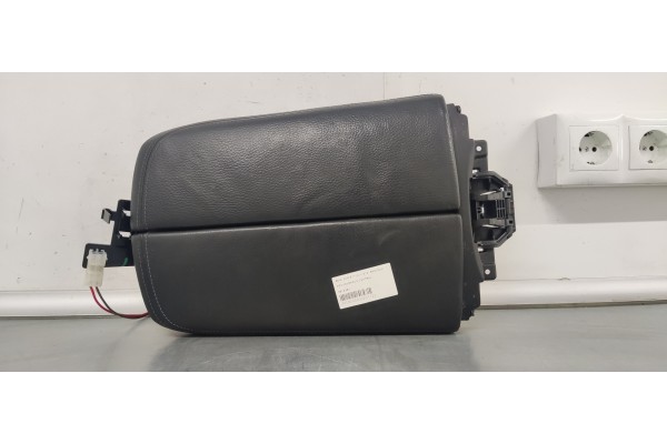 Recambio de apoyabrazos central para bmw serie 7 (g11/g12) 6a350000 referencia OEM IAM 6819365  
