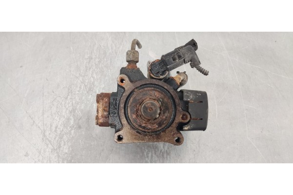 Recambio de bomba inyeccion para seat ibiza iv berlina 1.6 tdi 90 fap referencia OEM IAM 03L130755E  