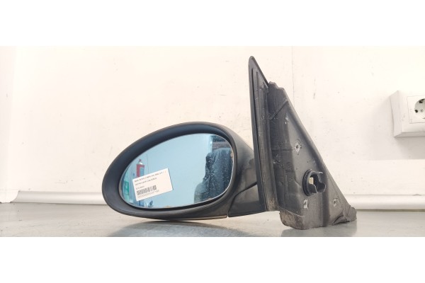 Recambio de retrovisor izquierdo para bmw serie 3 berlina (e90) 2.0 i referencia OEM IAM E1010803  
