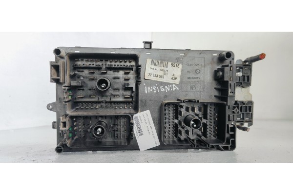 Recambio de caja reles / fusibles para opel insignia berlina 2.0cdti 130 fap referencia OEM IAM 13255300  