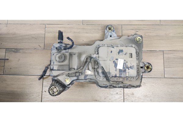 Recambio de deposito adblue para citroen berlingo 1.5 hdi referencia OEM IAM 12678023  