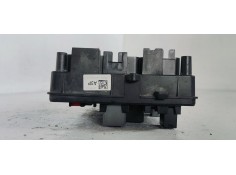 Recambio de caja reles / fusibles para opel insignia berlina 2.0cdti 130 fap referencia OEM IAM 13255300  