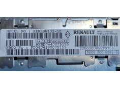 Recambio de sistema audio / radio cd para renault scenic ii emotion referencia OEM IAM 8200300859B  