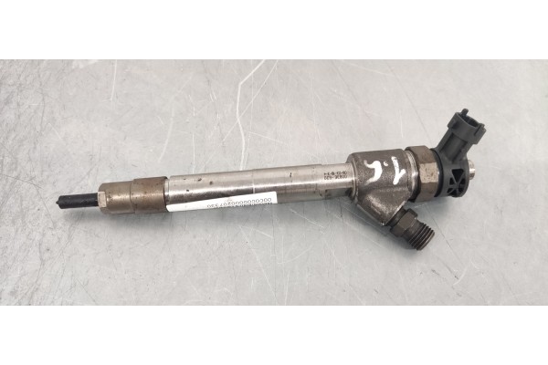 Recambio de inyector para peugeot 3008 1.5hdi 130 fap referencia OEM IAM 0445110749  