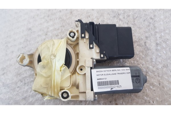 Recambio de motor elevalunas trasero derecho para skoda octavia berlina (1z3) edition 100 referencia OEM IAM 996644101  