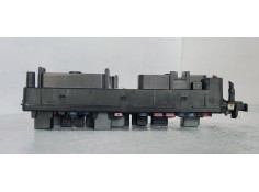 Recambio de caja reles / fusibles para opel insignia berlina 2.0cdti 130 fap referencia OEM IAM 13255300  