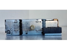 Recambio de sistema audio / radio cd para renault scenic ii emotion referencia OEM IAM 8200300859B  