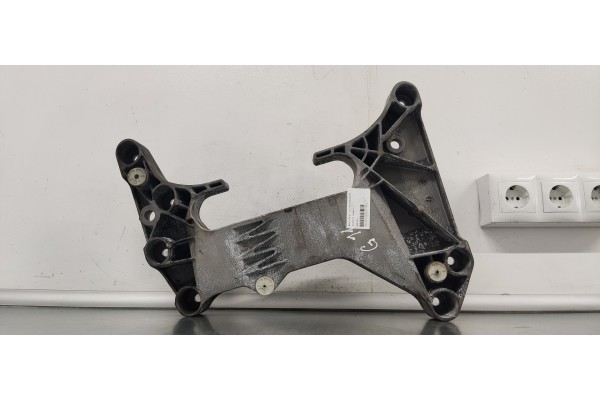 Recambio de soporte cambio para bmw serie 7 (g11/g12) 6a350000 referencia OEM IAM 6861580  