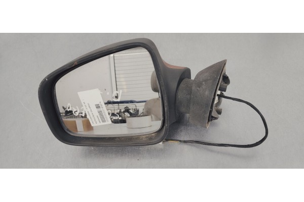 Recambio de retrovisor izquierdo para dacia sandero 1.5 dci 85 referencia OEM IAM E9024363  