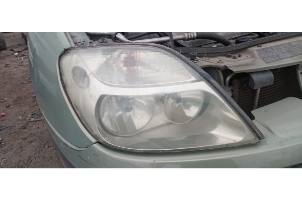 Recambio de faro derecho para renault megane i scenic (ja0) 1.6 referencia OEM IAM   