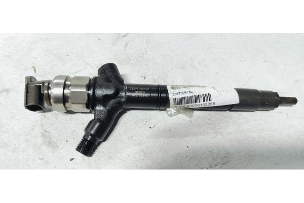 Recambio de inyector para toyota avensis wagon (t25) 2.2 d-4d executive referencia OEM IAM 236700R160  