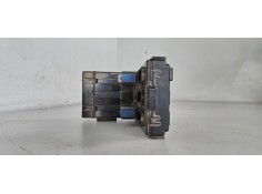 Recambio de caja reles / fusibles para hyundai santa fe (sm) 2.0 crdi cat referencia OEM IAM 9540026500  