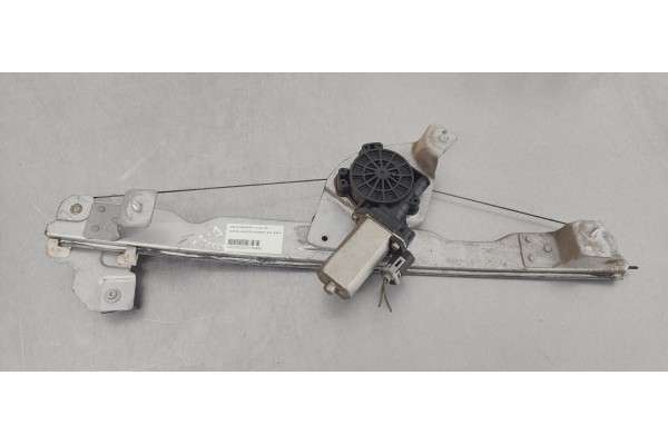Recambio de elevalunas delantero izquierdo para dacia sandero 1.5 dci 85 referencia OEM IAM   