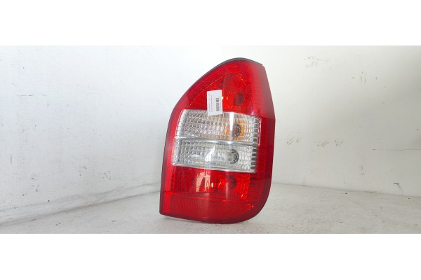 Recambio de piloto trasero derecho para opel zafira a 1.8 16v referencia OEM IAM   