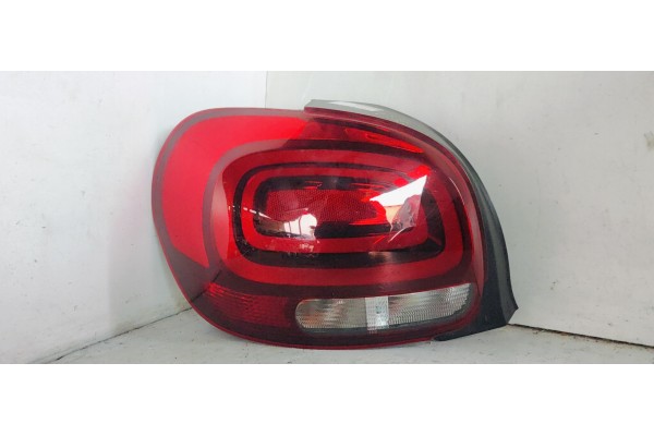 Recambio de piloto trasero izquierdo para citroen c3 1.2i 82 referencia OEM IAM   