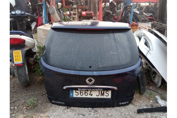 Recambio de porton trasero para ssangyong korando 2.2 xdi 180 fap referencia OEM IAM   