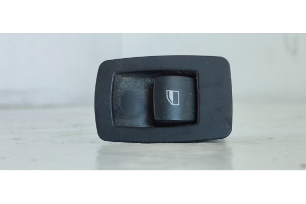 Recambio de mando elevalunas delantero derecho para bmw serie 3 touring (e91) 325i referencia OEM IAM 6945874  