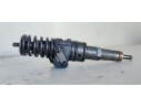 Recambio de inyector para volkswagen passat berlina (3b3) comfortline referencia OEM IAM 038130079FX  