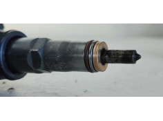 Recambio de inyector para volkswagen passat berlina (3b3) comfortline referencia OEM IAM 038130079FX  