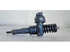 Recambio de inyector para volkswagen passat berlina (3b3) comfortline referencia OEM IAM 038130079FX  