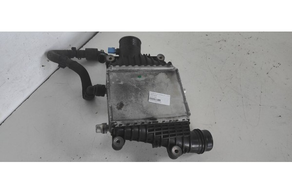 Recambio de intercooler para jaguar f-pace 2.0 diesel cat referencia OEM IAM GX736K775AE  