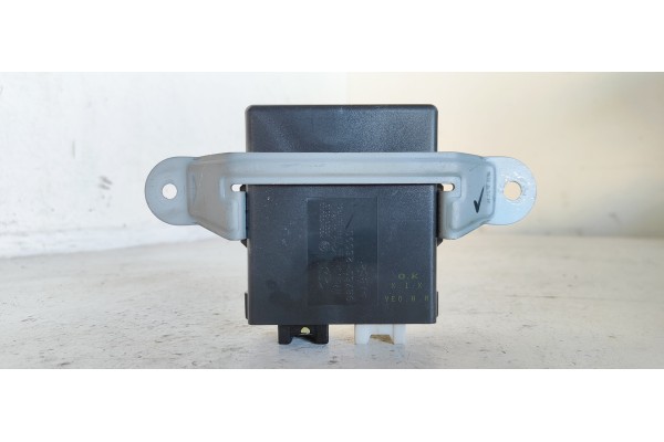 Recambio de modulo electronico para hyundai santa fe (sm) 2.4 gls 4x4 referencia OEM IAM 9875026000  