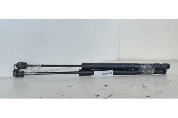 Recambio de amortiguadores maletero / porton para suzuki sx4 rw (ey) glx referencia OEM IAM 4756UW0420N  