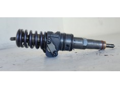 Recambio de inyector para volkswagen passat berlina (3b3) comfortline referencia OEM IAM 038130079FX  