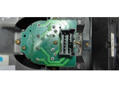 Recambio de luz interior para kia carnival ii 2.9 crdi lx referencia OEM IAM OK53E55710  