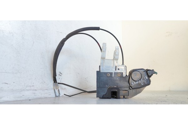 Recambio de cerradura puerta trasera izquierda para hyundai santa fe (sm) 2.4 gls 4x4 referencia OEM IAM   