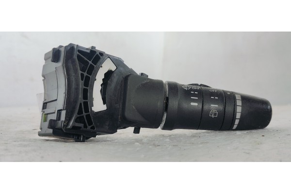 Recambio de mando limpia para nissan x-trail (t30) referencia OEM IAM 252608H905  