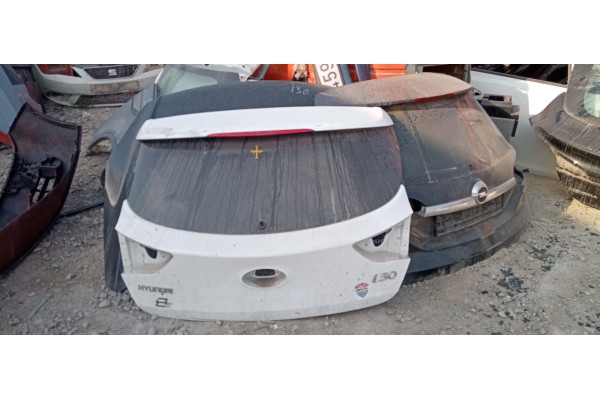 Recambio de porton trasero para hyundai i30 (gd) 1.6 crdi 110 fap referencia OEM IAM   