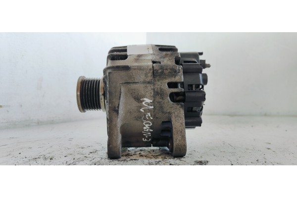 Recambio de alternador para renault megane iii coupe expression referencia OEM IAM 8200849752C  